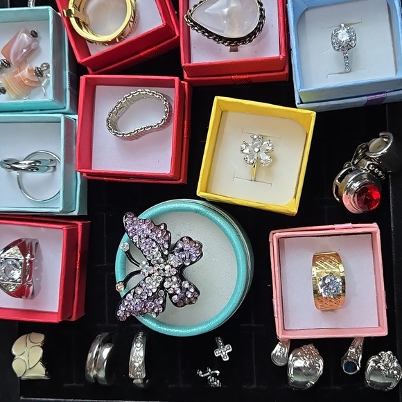 Purple Rhinestone Black Silver Tone Butterfly Ring Size 7 Adjustedble - Picture 15 of 17